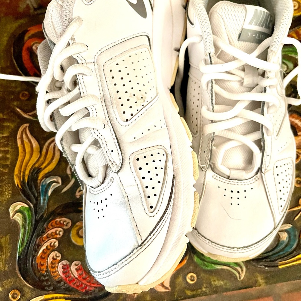 NIKE used shoes, used condition size 7